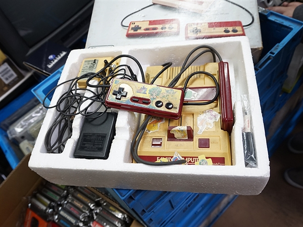 �ձ��̼Ҳֿ�����Ŷ���Ϸ�����ܶ඼û����