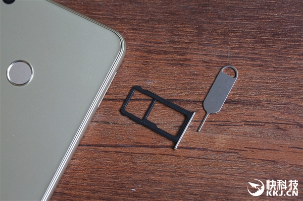 1099Ԫ��Ϊ��ҫ8�ഺ�濪�䣺��������