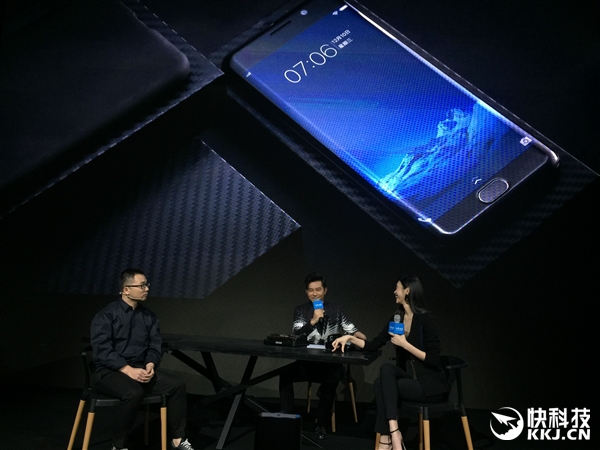 άܳģ󰮣vivo Xplay6ĥɰʽ