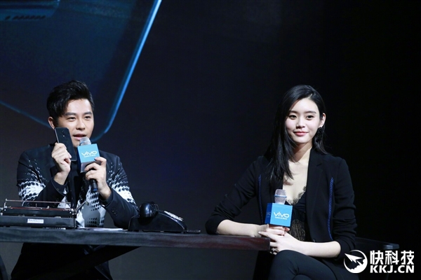 άܳģ󰮣vivo Xplay6ĥɰʽ