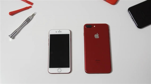 ��������iPhone 7 Plus��ڰ棺Ư����