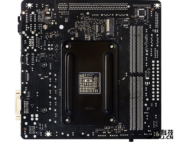 ӳ̩�����׿�miniITX AM4�ӿ����壺Ryzen����������