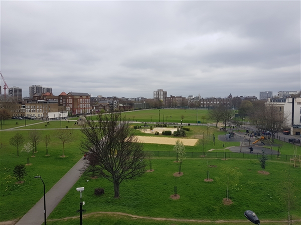 ����S8���նԱ�iPhone 7�����޺���ʵ��ѡ˭��