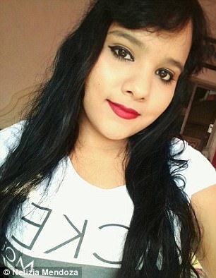 ���磡����Ů�ܵ����� ���ɻ�����ײ��