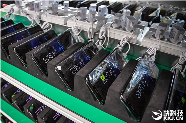 ����S8��װ�����״ο��ţ����Ϊ��ذ�ȫƴ��