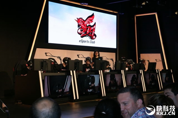 ��ѩȫ���׼ҵ羺�ݿ�ҵ������ȫ�����䡰�����ˡ�