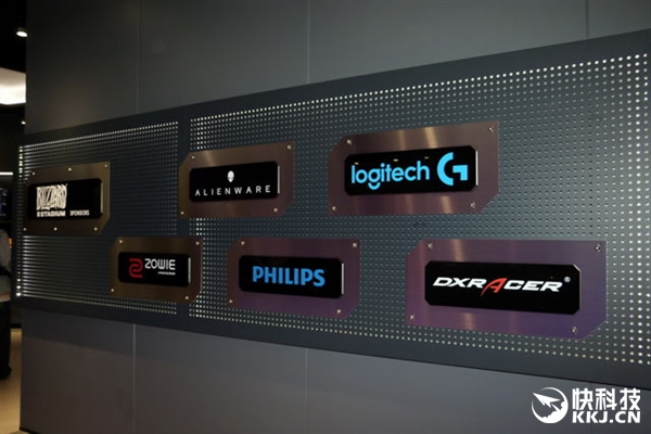 ��ѩȫ���׼ҵ羺�ݿ�ҵ������ȫ�����䡰�����ˡ�