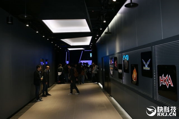 ��ѩȫ���׼ҵ羺�ݿ�ҵ������ȫ�����䡰�����ˡ�