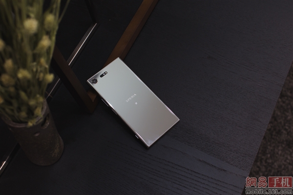 �ռ���������������835 4K���콢�л�ͼ�ͣ����续