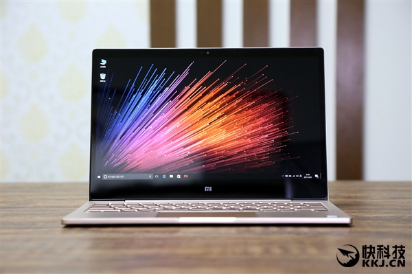 ���ߴ�Core���ģ�12.5Ӣ��С�ױʼǱ�Air����ͼ��