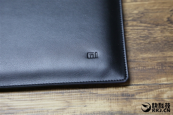 С�ױʼǱ��ڵ���ͼ�ͣ���ɫPU��+��Ƥ��