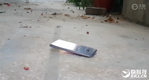 ��ˬ��Galaxy S8������䣺�����ŵ�˲�䱯��