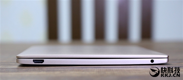 ���ߴ�Core���ģ�12.5Ӣ��С�ױʼǱ�Air����ͼ��