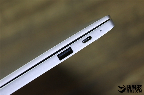 ���ߴ�Core���ģ�12.5Ӣ��С�ױʼǱ�Air����ͼ��