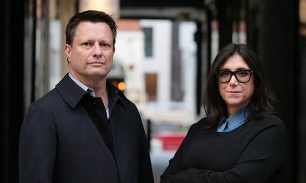 ��ʹ���ٻ��������ƿն���