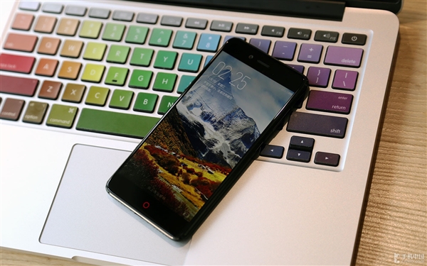 nubia Z17 mini���ͼ�ͣ���ֽʵ������