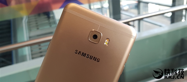 3000ԪйعGalaxy C7 Proתսӡ