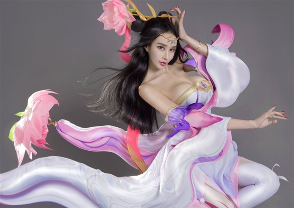 ��������ҫ���ж��������ԭ��ŮӢ��