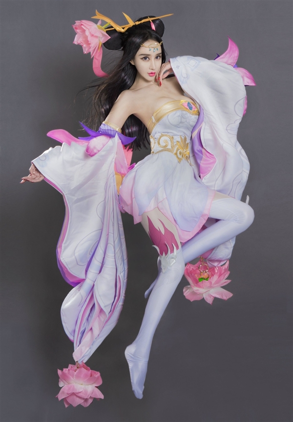 ��������ҫ���ж��������ԭ��ŮӢ��