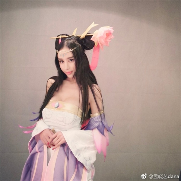 ��������ҫ���ж��������ԭ��ŮӢ��