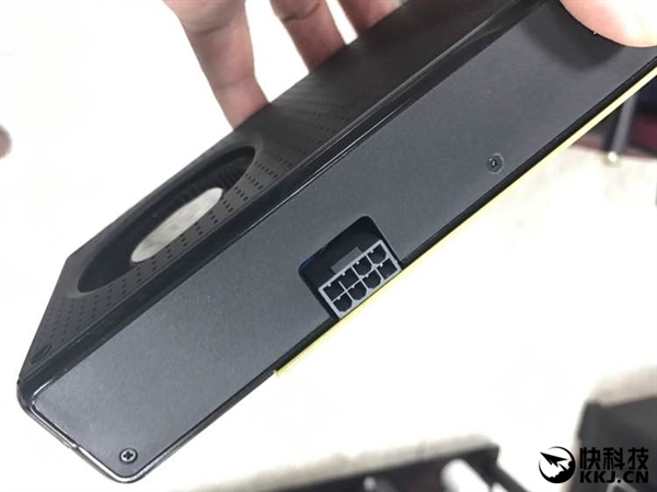 AMD RX 580/750ع⣺Polaris 20