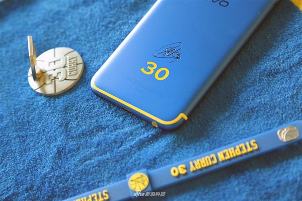 4998Ԫ��vivo Xplay6���ﶨ�ư�ͼ�ͣ���ɫ��ɧ