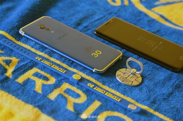 4998Ԫ��vivo Xplay6���ﶨ�ư�ͼ�ͣ���ɫ��ɧ