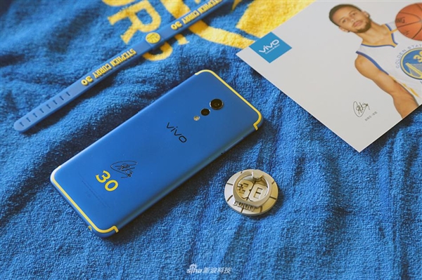 4998Ԫ��vivo Xplay6���ﶨ�ư�ͼ�ͣ���ɫ��ɧ