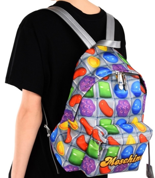 ���ǹ����桷����Ϸ5�����ܱߣ�Ӿ�����۾�