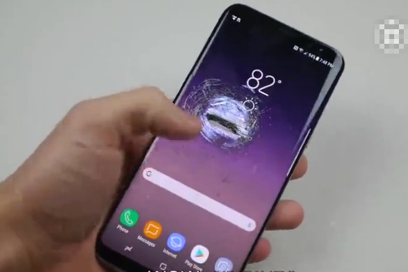 ����Galaxy S8 Plus���������� ���ӿ񴷲���