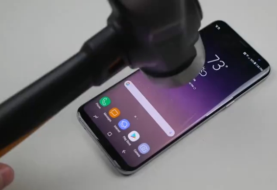 ����Galaxy S8 Plus���������� ���ӿ񴷲���