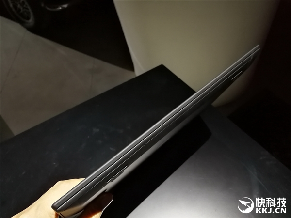 9999Ԫ�����뷢������ThinkPad X1 Carbon 2017��΢�߿�