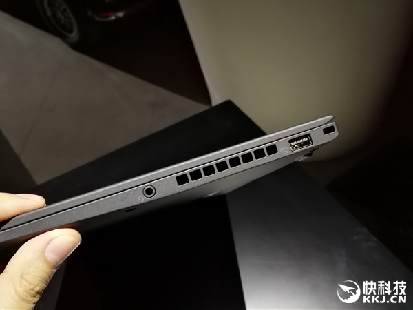 9999Ԫ�����뷢������ThinkPad X1 Carbon 2017��΢�߿�