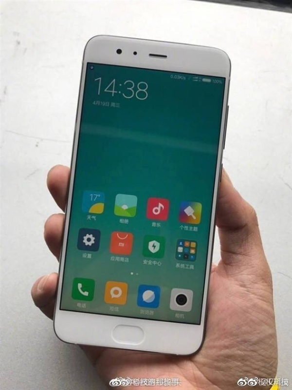 小米6白色/蓝色真机图赏:黑边给力