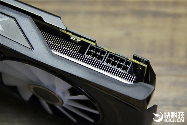 �������AMD RX 580/570/550��Ʒ�ƺ���ͼ��