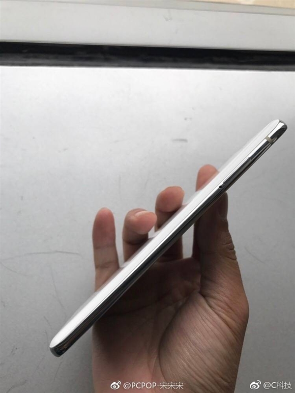 С��6��ɫ/��ɫ���ͼ�ͣ��ڱ߸���