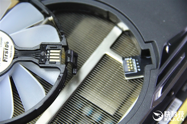 �������AMD RX 580/570/550��Ʒ�ƺ���ͼ��