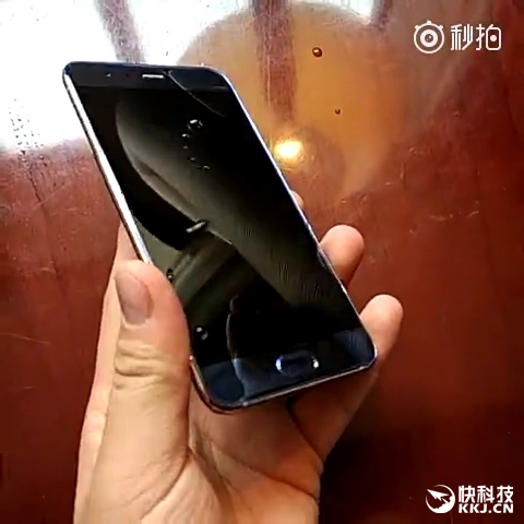 С��6��Ļ��ˮʵ�⣺���Ͳ����׵�