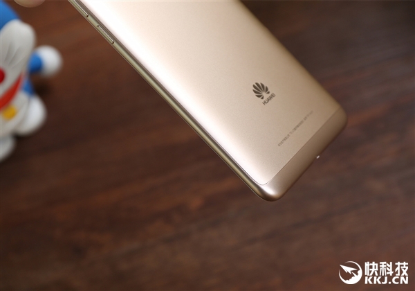 ��Ϊ����7 Plus���ͼ�ͣ�Բ������˧��