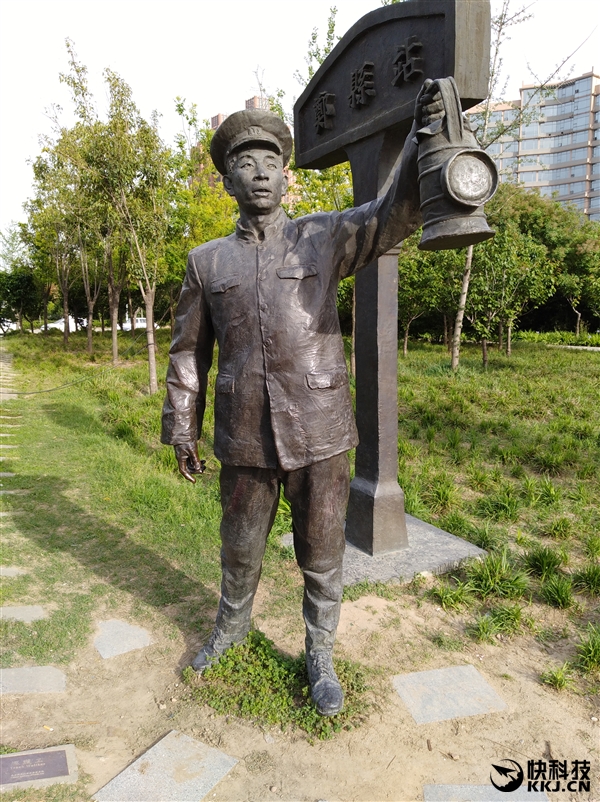 ��Ϊ����7 Plus���ţ������黯������