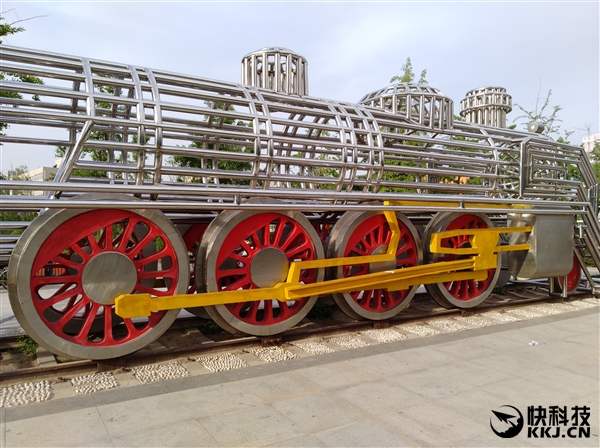 ��Ϊ����7 Plus���ţ������黯������