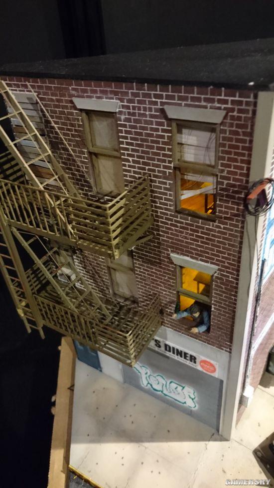 �ձ��ٰ�FC��׻���Ϸģ��չ��ȫ��ͯ�����