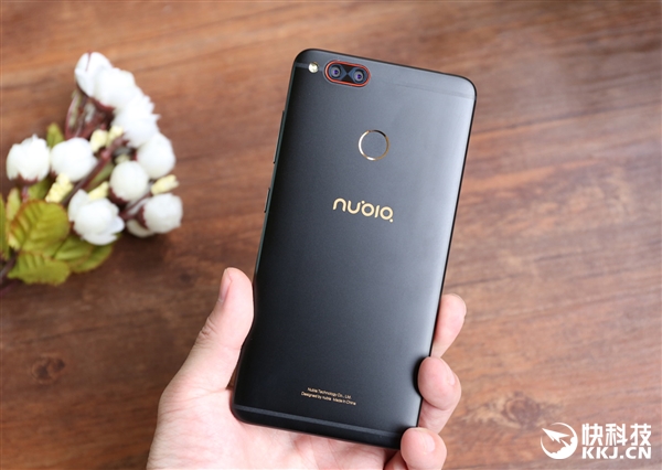 6GB�ڴ棡nubia Z17mini�ڽ�濪��ͼ�ͣ�˫������