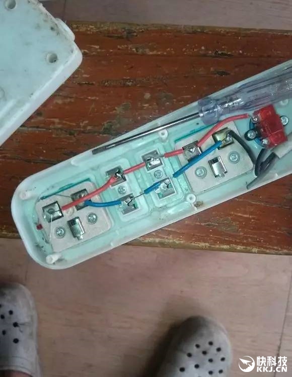 �������裡�ձ�/�й������Աȣ��𿪾���