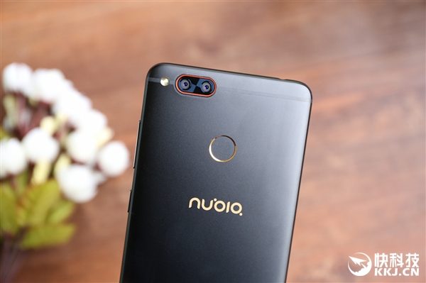 6GB�ڴ棡nubia Z17mini�ڽ�濪��ͼ�ͣ�˫������