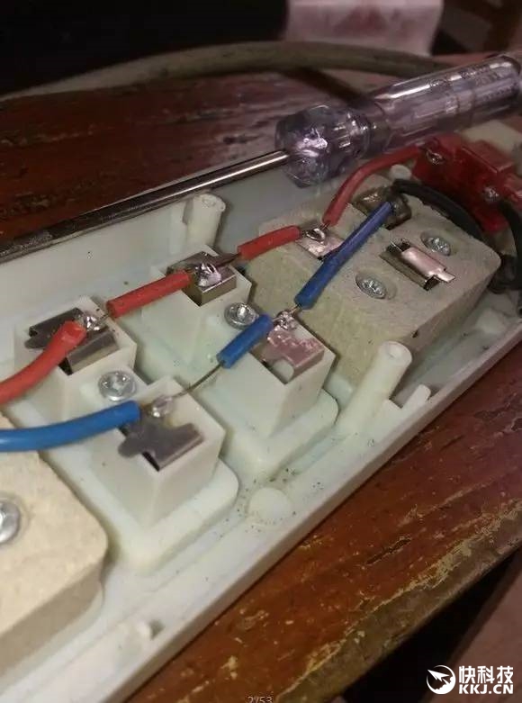 �������裡�ձ�/�й������Աȣ��𿪾���