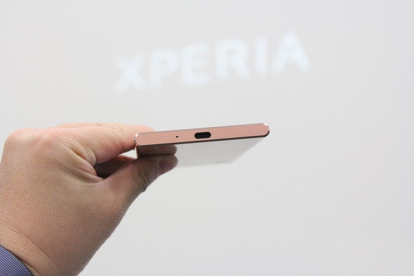 ��������콢Ҳ���᣺Xperia XZ Premium��ͭ�����ֱ��