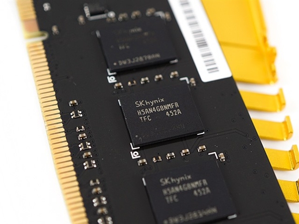 �ڴ桢������Ǽۣ�SK����ʿ��׬��׬���û���������