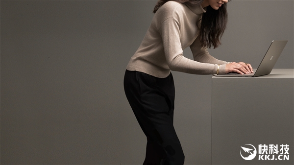 ΢Surface LaptopȽأʼǱ