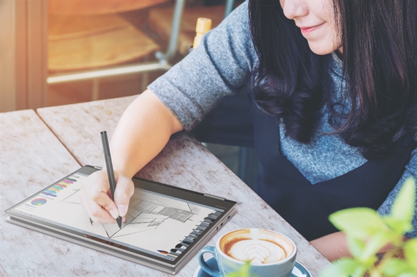 ����YOGA 720 13�����׷���100%ɫ�� �������12%